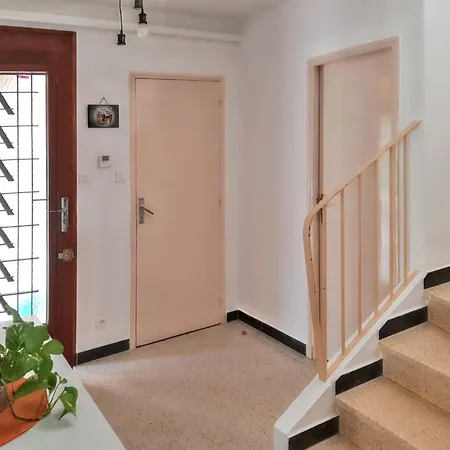 Maison Charmante A Avec Jardin Et Equipements Complets * Monteux